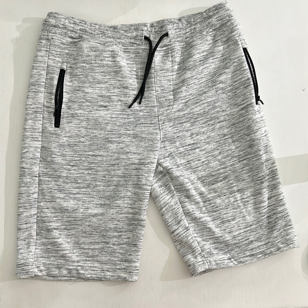 Ocean Current grey sweat shorts. Size large. Barely worn.